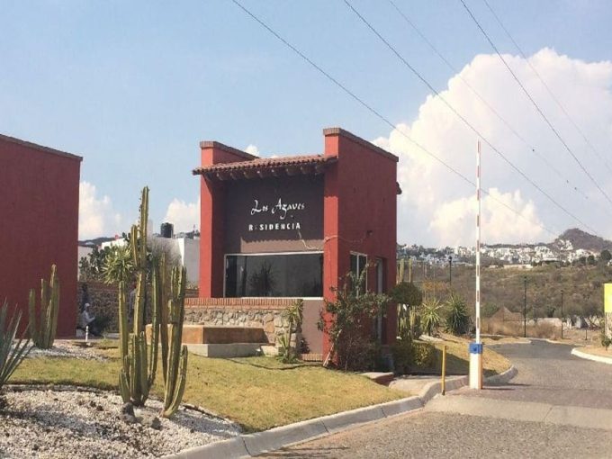 TERRENO EN VENTA ERESIDENCIAL LOS AGAVES
